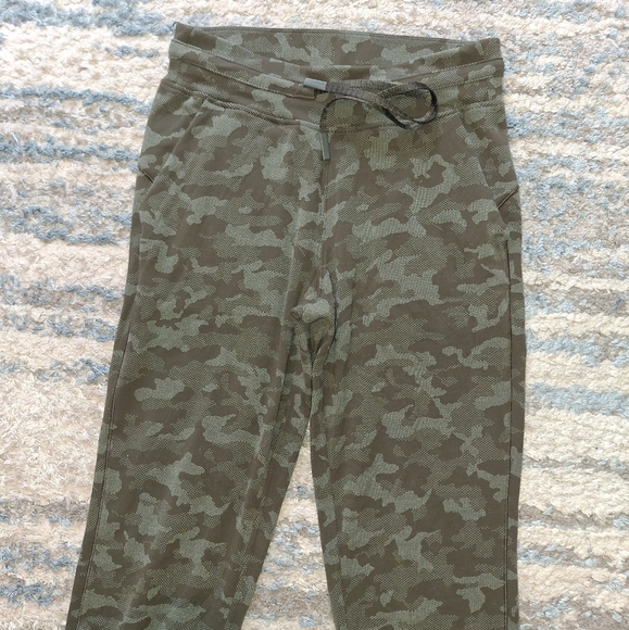 Lululemon Athletica Ready to Rulu Joggers Womens 6 Camo Dark Olive Green - Picture 10 of 10